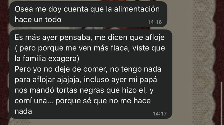 Captura de WhatsApp de una alumna contando que come sin culpa
